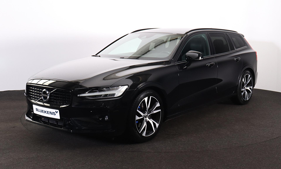 Volvo V60 B3 R-Design - IntelliSafe Assist & Surround - Full-LED Active High Beam koplampen - Harmon Kardon Audio - Parkeercamera achter - Verwarmde voorstoelen, stuur & achterbank - Parkeersensoren voor & achter - Elektr. bedienb. voorstoelen met geheugen - Elektr. inklapbare trekhaak - 18' LMV all Season banden