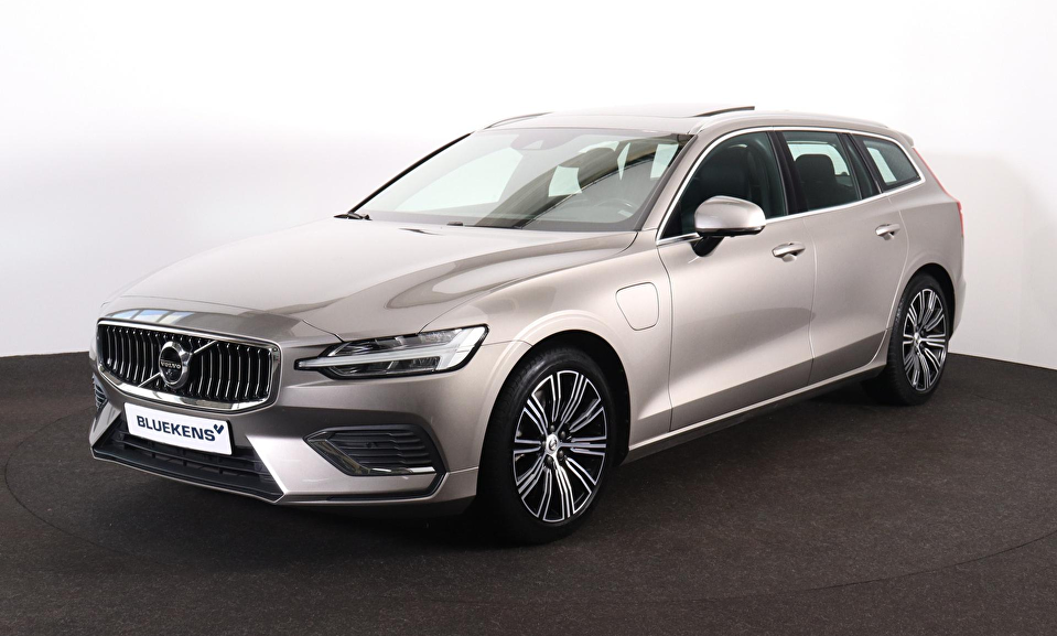 Volvo V60 2.0 T8 Twin Engine AWD Inscription Array