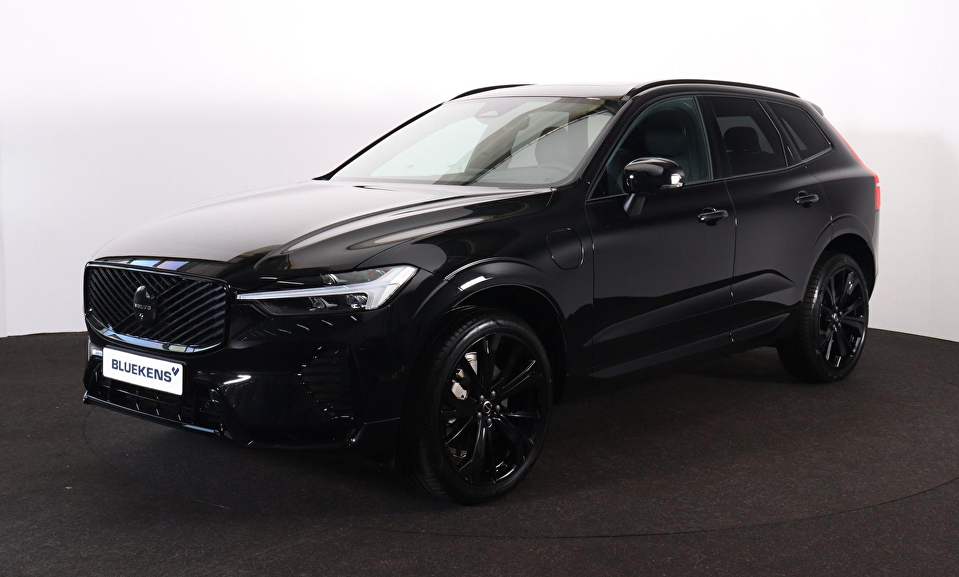 Volvo XC60 T6 Recharge AWD Black Edition Plus - Panorama/schuifdak - IntelliSafe Assist & Surround - 360º Camera - Harman/Kardon audio - Verwarmde voorstoelen, stuur & achterbank - Parkeersensoren voor & achter - Elektr. bedienb. voorstoelen met geheugen - Head up display - Draadloze tel. lader - Extra getint glas - Inklapbare trekhaak - 21' LMV