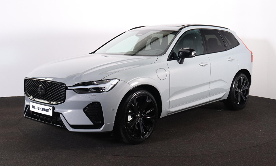 Volvo XC60 T6 Plug-in hybrid AWD Ultra Black Edition Array