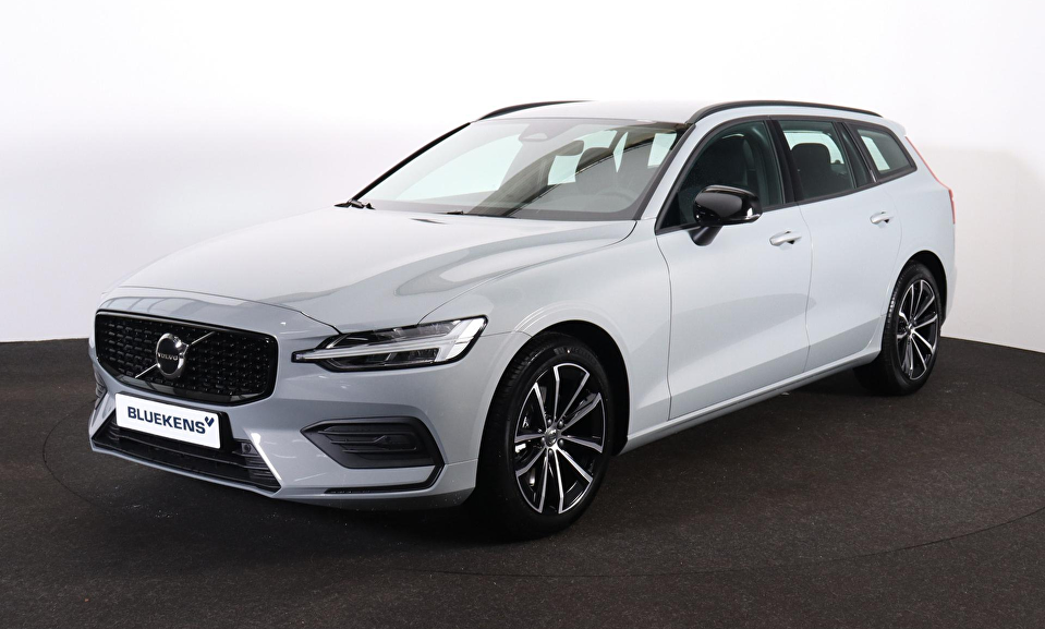 Volvo V60 B4 197pk Essential Edition - Intellisafe Assist/Surround - LED-koplampen - Google Infotainment - Parkeersensoren voor & achter - Parkeercamera achter - Verwarmbare voorstoelen & achterbank - Verwarmbaar stuurwiel - 18' velgen