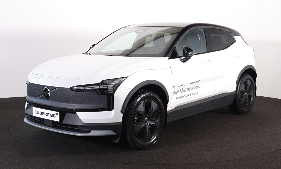 Volvo EX30 Cross Country Twin Motor Performance Ultra 69 kWh Array