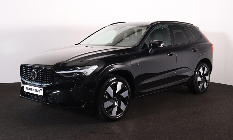 Volvo XC60 T8 Recharge AWD Plus Dark - Panorama/schuifdak - IntelliSafe Assist & Surround - 360º Camera - Harman/Kardon audio - Adaptieve LED koplampen - Verwarmde voorstoelen, stuur & achterbank - Parkeersensoren voor & achter - Elektr. bedienb. voorstoelen met geheugen - Draadloze tel. lader - Extra getint glas - 20' LMV