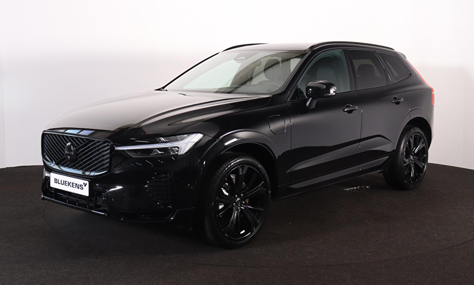 Volvo XC60 T6 Recharge AWD Plus Black Edition - Panorama/schuifdak - IntelliSafe Assist & Surround - 360º Camera - Harman/Kardon audio - Adaptieve LED koplampen - Verwarmde voorstoelen, stuur & achterbank - Parkeersensoren voor & achter - Elektr. bedienb. voorstoelen met geheugen - Head up display - Draadloze tel. lader - Extra getint glas - Inklapbare trekhaak - 21' LMV