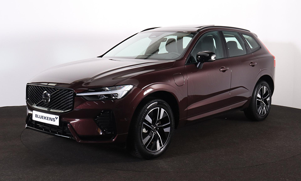 Volvo XC60 T6 Recharge AWD Plus Dark - Panorama/schuifdak - IntelliSafe Assist & Surround - 360º Camera - Harman/Kardon audio - Verwarmde voorstoelen, stuur & achterbank - Parkeersensoren voor & achter - Elektr. bedienb. voorstoelen met geheugen - Head up display - Draadloze tel. lader - Inklapbare trekhaak - 19' LMV