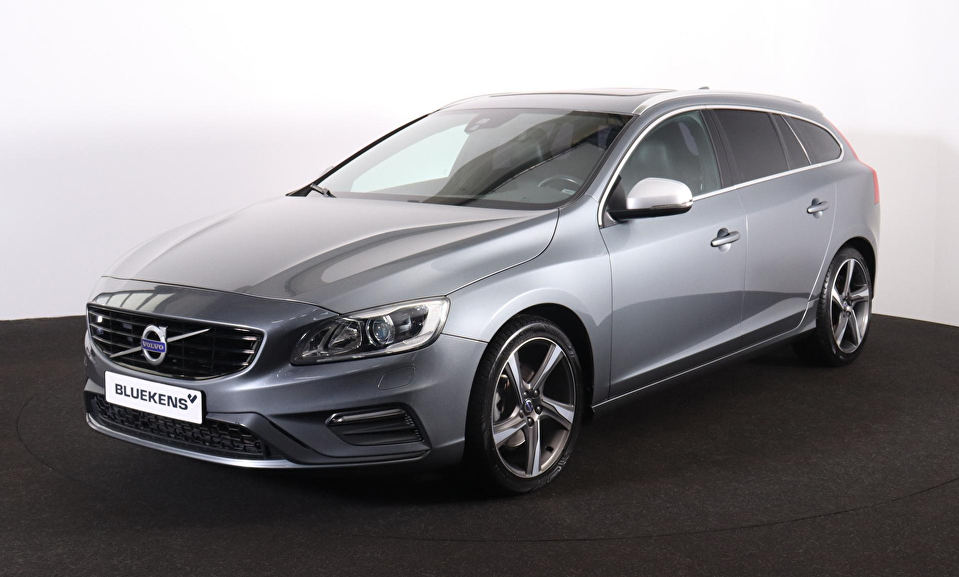 Volvo V60 T3 R-Design - Sensus navigatie - Verwarmbare voorstoelen - Xenon verlichting - Cruise Control - Parkeerverwarming - Verwarmbare voorruit - Parkeersensoren achter - 18 inch Wielen - Trekhaak - Schuif/kanteldak