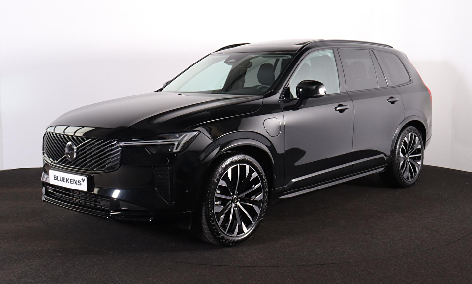 Volvo XC90 T8 Recharge AWD Plus Bright - Luchtvering - Panorama/schuifdak - IntelliSafe Assist & Surround - 360º Camera - Harman/Kardon audio - Adaptieve LED koplampen - Verwarmde voorstoelen, stuur & achterbank - Parkeersensoren voor & achter - Elektr. bedienb. voorstoelen met geheugen - Head up display - Draadloze tel. lader - Extra getint glas - 21' LMV