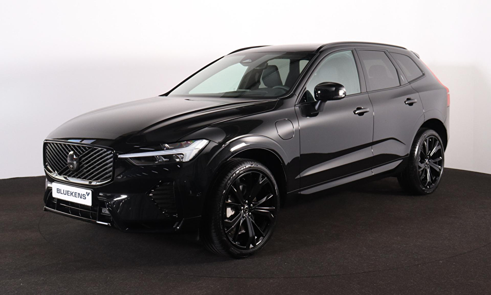 Volvo XC60 T6 Recharge AWD Plus Black Edition - Panorama/schuifdak - IntelliSafe Assist & Surround - 360º Camera - Harman/Kardon audio - Verwarmde voorstoelen, stuur & achterbank - Parkeersensoren voor & achter - Elektr. bedienb. voorstoelen met geheugen - Head up display - Extra getint glas - 21' LMV