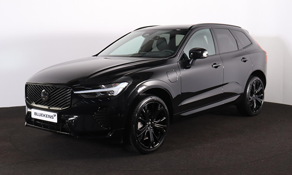 Volvo XC60 T6 Recharge AWD Plus Black Edition - Panorama/schuifdak - IntelliSafe Assist & Surround - 360º Camera - Harman/Kardon audio - Verwarmde voorstoelen, stuur & achterbank - Parkeersensoren voor & achter - Elektr. bedienb. voorstoelen met geheugen - Head up display - Draadloze tel. lader - Extra getint glas - 21' LMV