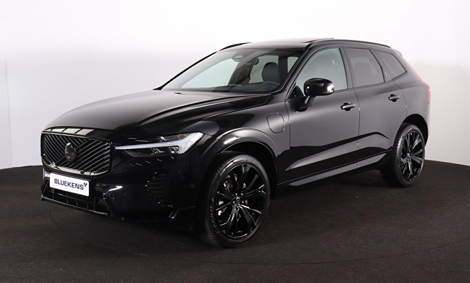 Volvo XC60 T6 Recharge AWD Plus Black Edition - Panorama/schuifdak - IntelliSafe Assist & Surround - 360º Camera - Harman/Kardon audio - Verwarmde voorstoelen, stuur & achterbank - Parkeersensoren voor & achter - Elektr. bedienb. voorstoelen met geheugen - Head up display - Draadloze tel. lader - Extra getint glas - 21' LMV